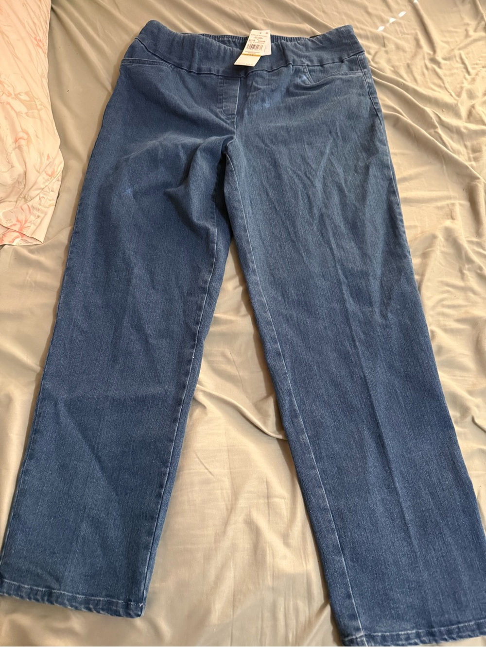 Alfred Dunner Women's Pull-On Blue Straight-Leg Jeans